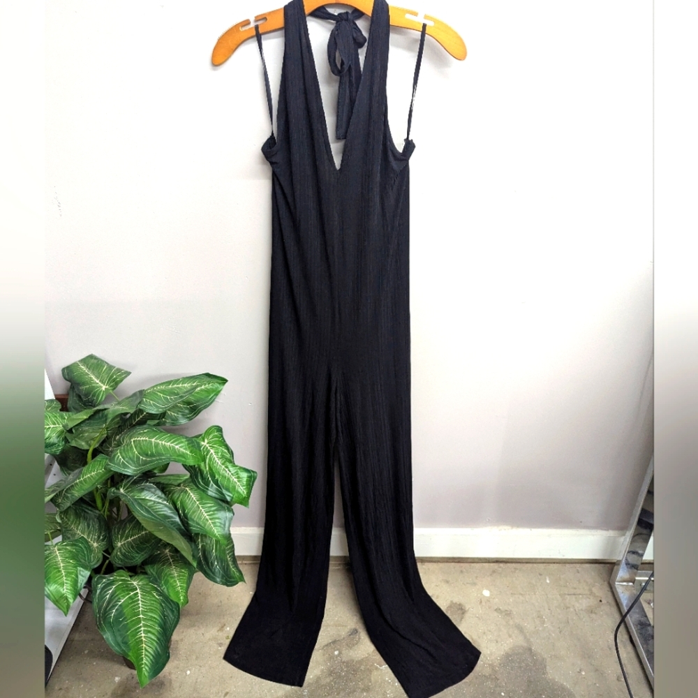 V I N T A G E:: Black V neck Tie Elegant Ribbed Black Jumpsuit